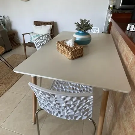Apartment Apartamerica Garden - 150 Metres From The