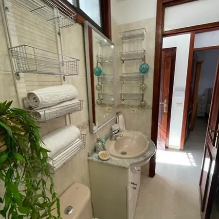 Apartamerica Garden - 150 Metres From The Apartment
