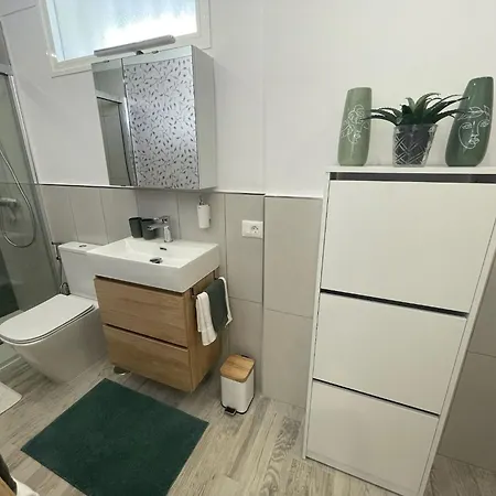 Apartament Apartamerica Garden - 150 Metres From The